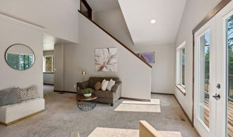 702 Glacier Loop Rd, Bayview, ID 83803