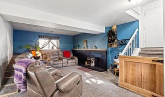 4008 MAGNOLIA Dr, Cheyenne, WY 82009