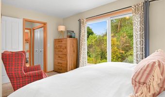 2412 W North St, Bellingham, WA 98225