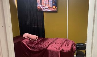 957 M L King Jr Dr NW, Atlanta, GA 30314