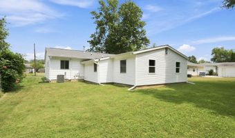 1203 Superior Dr, Auburn, IN 46706