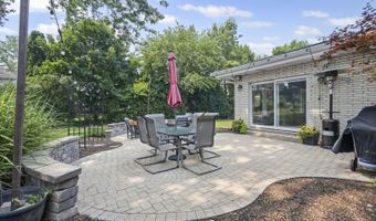 516 S Patton Ave, Arlington Heights, IL 60005