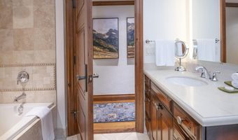 100 E Thomas Pl 4053-Week 50, Beaver Creek, CO 81620