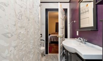 526 SW Walnut St, Ankeny, IA 50023