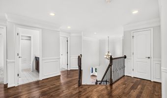 24823 BARRINGTON GROVE Ct, Aldie, VA 20105