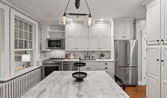 268 KING GEORGE St, Annapolis, MD 21401