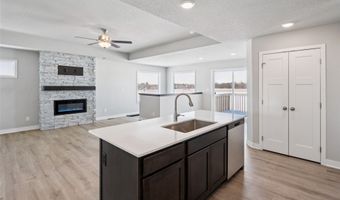 25135 Bluebird Cir, Adel, IA 50003