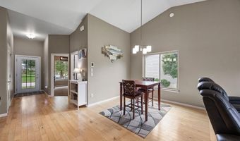303 S Stewart St, North Liberty, IA 52317