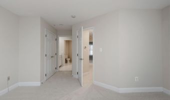 9 FRANKLIN St, Alexandria, VA 22314