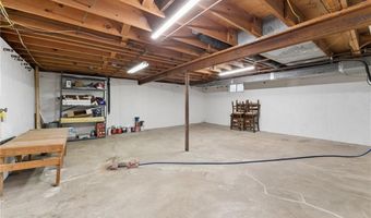 104 W Oak St, Archie, MO 64725