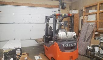 636 N Main St, Ottawa, KS 66067