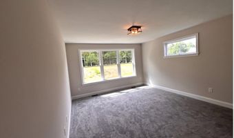44 Edgewater Dr, Brentwood, NH 03833