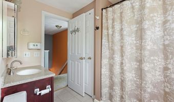 210 Morris St, Cumberland, RI 02864