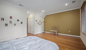 7230 BEVERLY St, Annandale, VA 22003