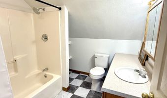 665 W Clark St, Berne, IN 46711