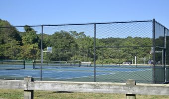 99 S Main St, Acushnet, MA 02743