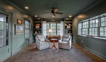 2221 Olive St, Baton Rouge, LA 70806