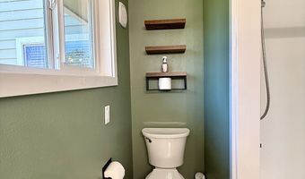 1275 ISLAND St, Springfield, OR 97477