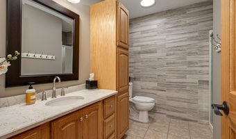 13800 Elkhart Rd, Apple Valley, MN 55124