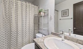 39 N 6th St, Baltic, SD 57003