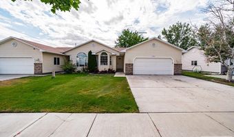 3290 Carolyn Ln, Ammon, ID 83406