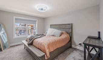 321 32nd St SW, Altoona, IA 50009