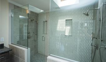 9 Katelan Ct, Cranston, RI 02921