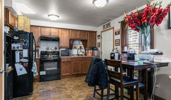 2415 N LOCUST St, Appleton, WI 54914