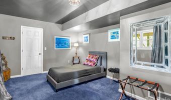 8 Sunny Ridge Dr, Asheville, NC 28804