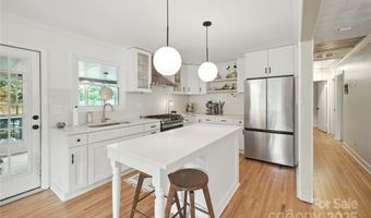 4535 Crestmont Dr, Charlotte, NC 28205