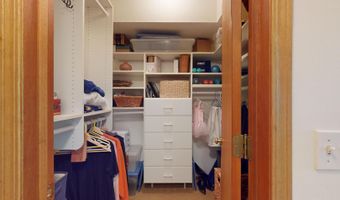 201 N Vail Ave 207, Arlington Heights, IL 60004