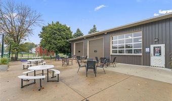 2405 4th St NW, Austin, MN 55912