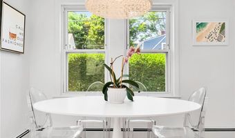 114 Rodman St, Narragansett, RI 02882