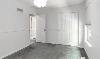 1048 Oak Glen Cir, Ballwin, MO 63021