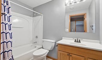 89 Cardinal Ave, Atkins, IA 52206