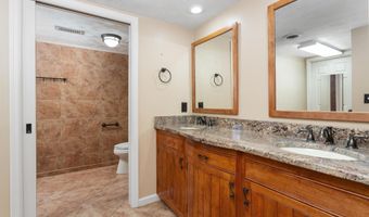 605 CRESTVIEW Rd, Anniston, AL 36207