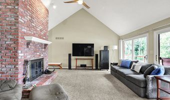 22 Point Ln, Arcadia, IN 46030