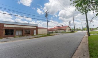 945 Pine Ave, Albany, GA 31701
