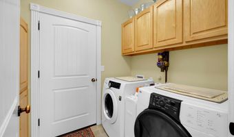 951 S St, Springfield, OR 97477