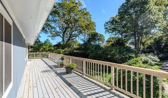 63 Duck Cove Rd, North Kingstown, RI 02852