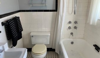 83 Melwex St, Belleville, NJ 07109