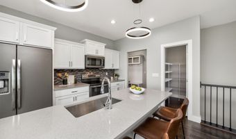 3817 NW Beechwood St, Ankeny, IA 50023