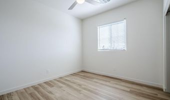 630 W LAREDO St, Chandler, AZ 85225