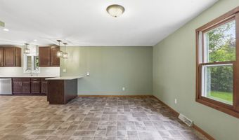 821 S WEIMAR St, Appleton, WI 54915