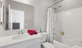 225 Royal Gln Unit #410, Escondido, CA 92025