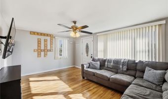 29 Dix Ave, Johnston, RI 02919