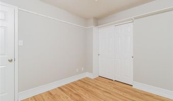 808 Timberfield Dr, Ballwin, MO 63021