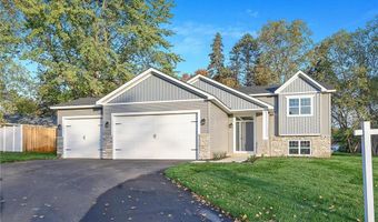 000 N Enchanted Dr NW, Andover, MN 55304