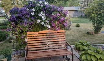 146 Washington Ave, Alden, MN 56009