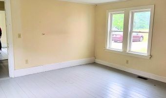 83 Marsh Rd, Belfast, ME 04915